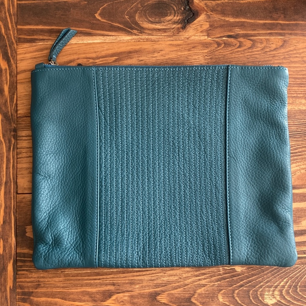 LAST CALL!! EILEEN FISHER Teal Leather Envelope Clutch —EUC